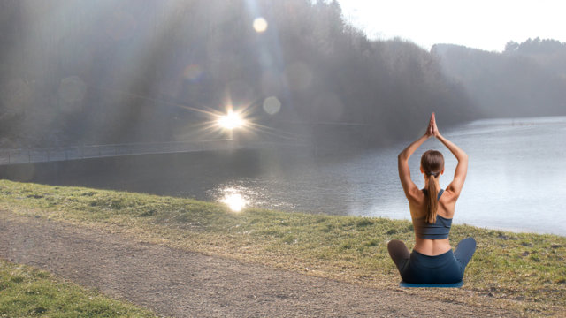 Yoga an der Kräwi