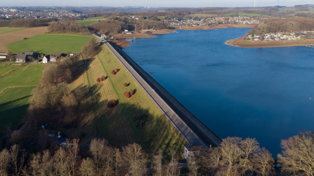 Bever-Talsperre, Absperrdamm Bever-Talsperre, Absperrdamm